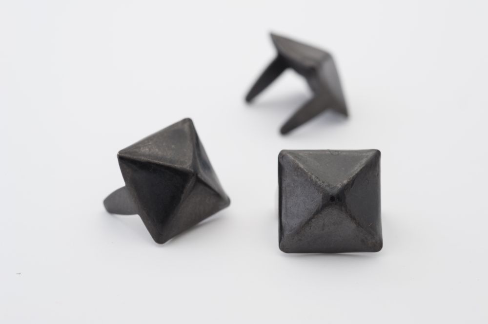 Heavy Metal | Studded Box