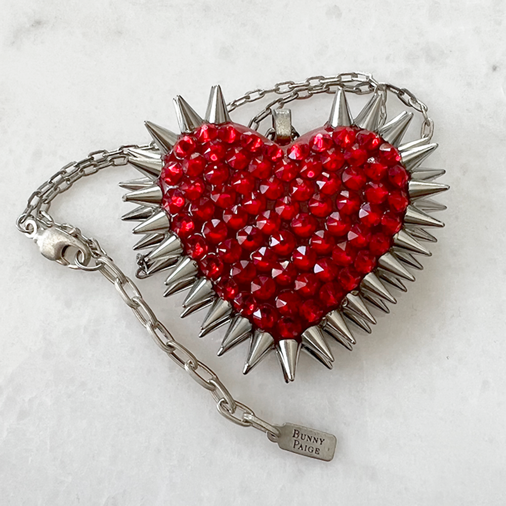 Classic Spiked Heart | Red & Silver 𝗥𝗘𝗔𝗗𝗬 𝗧𝗢 𝗦𝗛𝗜𝗣
