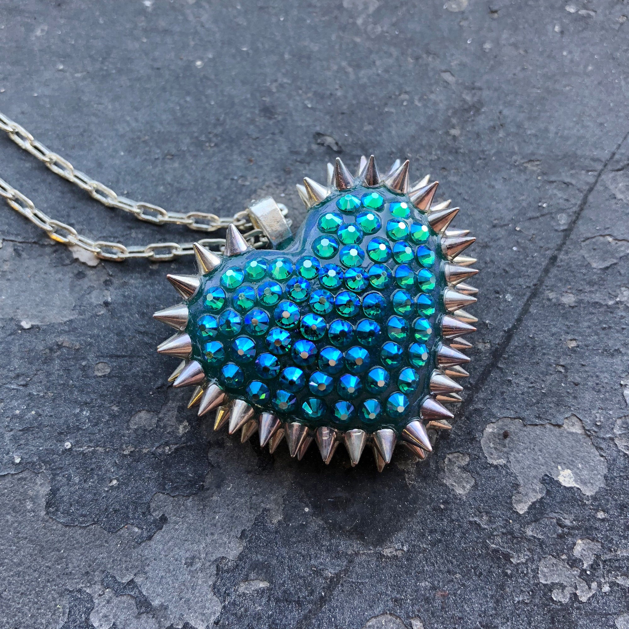 Mini Spiked & Paved Heart Necklace | Mermaid